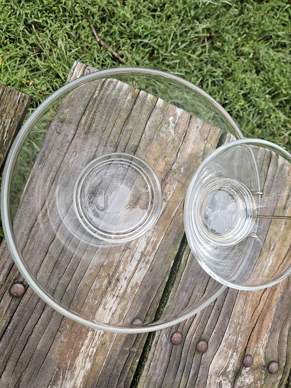 Anchor Hocking Clear Glass Serving Bowl with Gold Accent Dip Dish